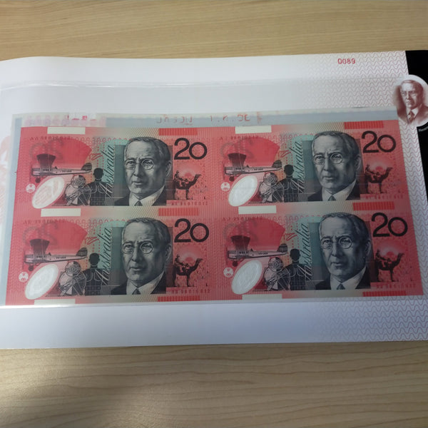 1998 $20 Uncut Block Of 4 Banknotes Red Serial Number In Folder No.0089