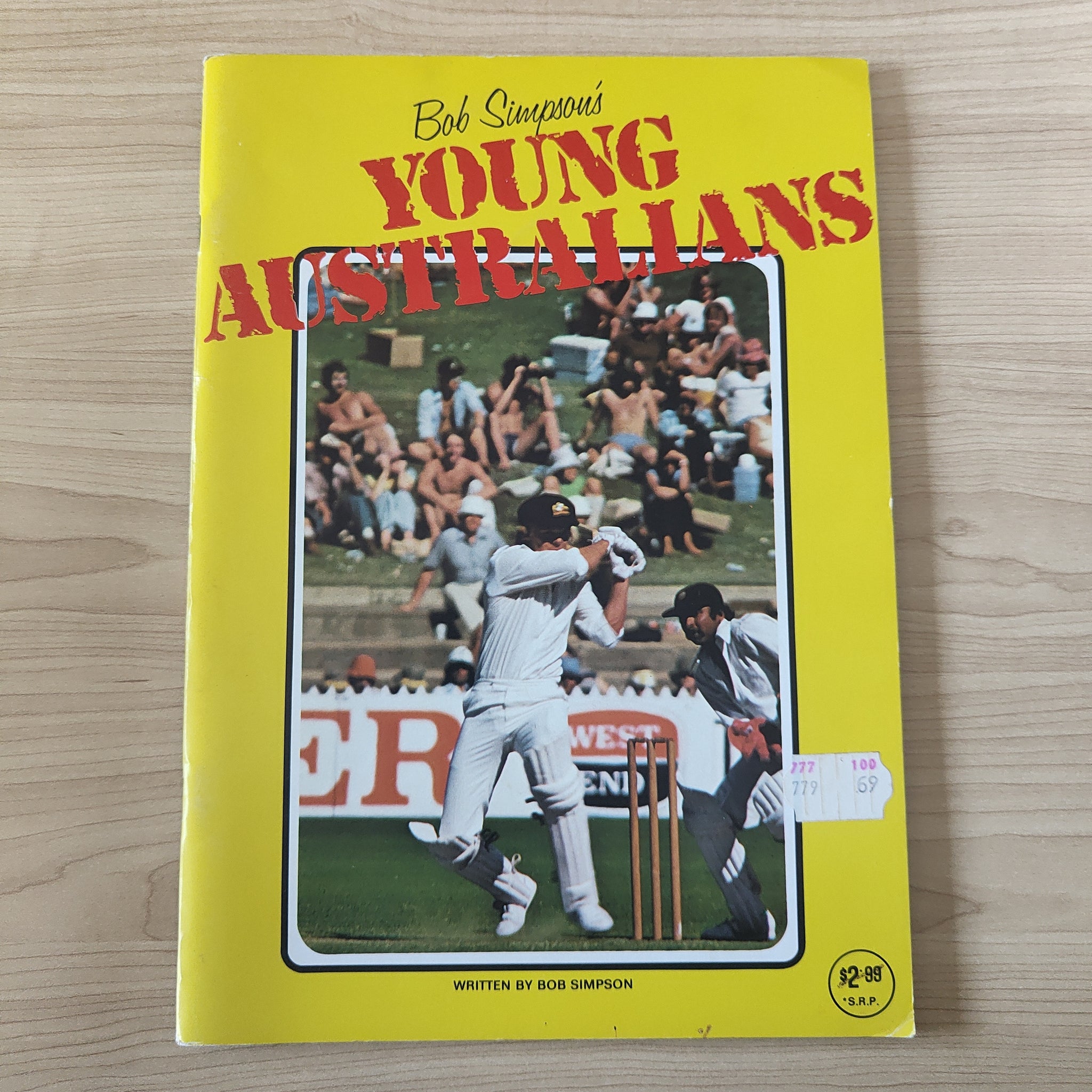 Cricket 1970s Bob Simpson's Young Australians Cricket Book