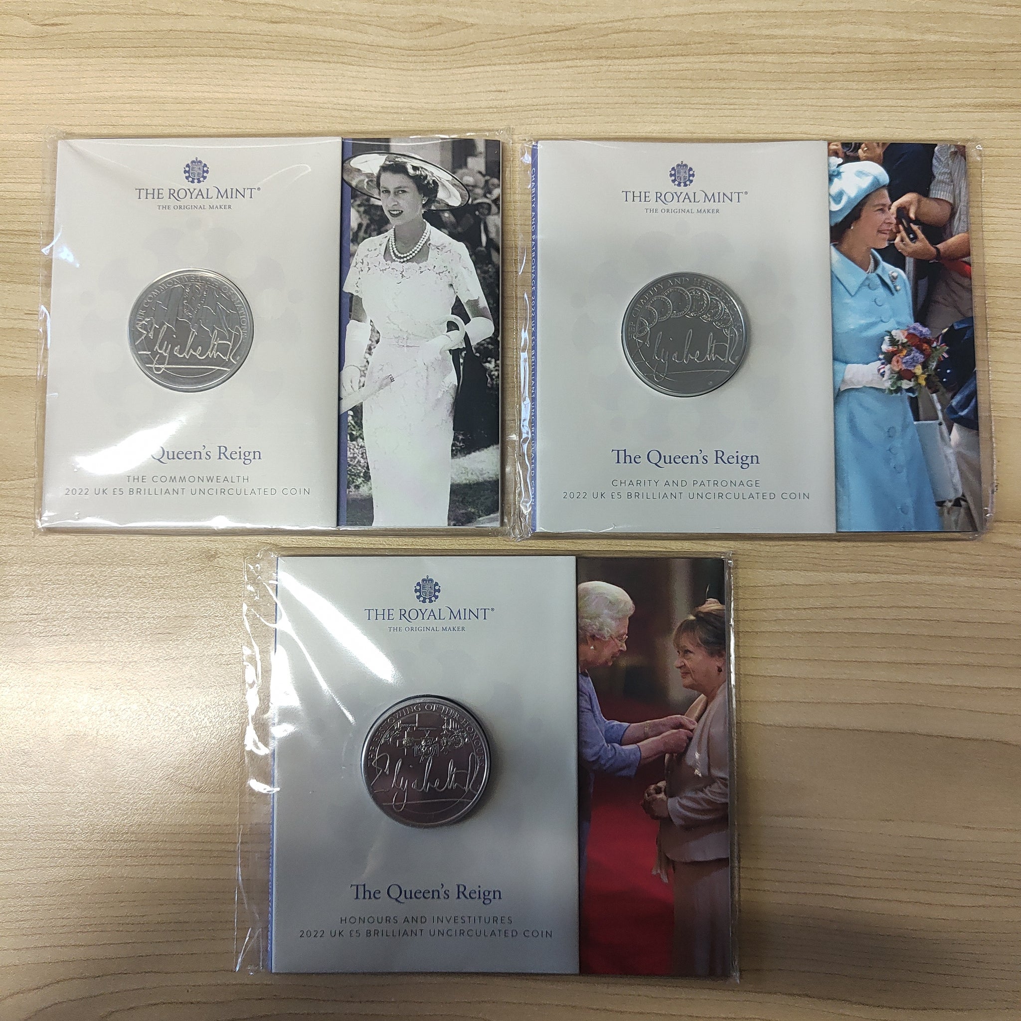 GB Great Britain UK 2022 The Royal Mint £5 The Queen's Reign Set of 3 Uncirculated Coins