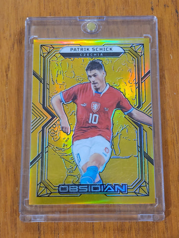 2022-23  Panini Patrik Schick Panini Obsidian Gold Flood Czechia Soccer Card 01/10 #128