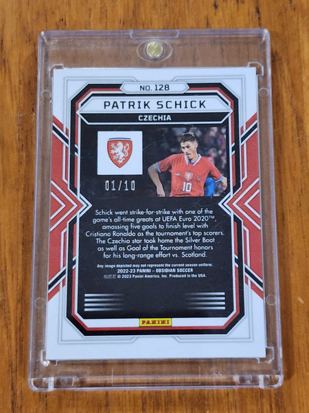 2022-23  Panini Patrik Schick Panini Obsidian Gold Flood Czechia Soccer Card 01/10 #128