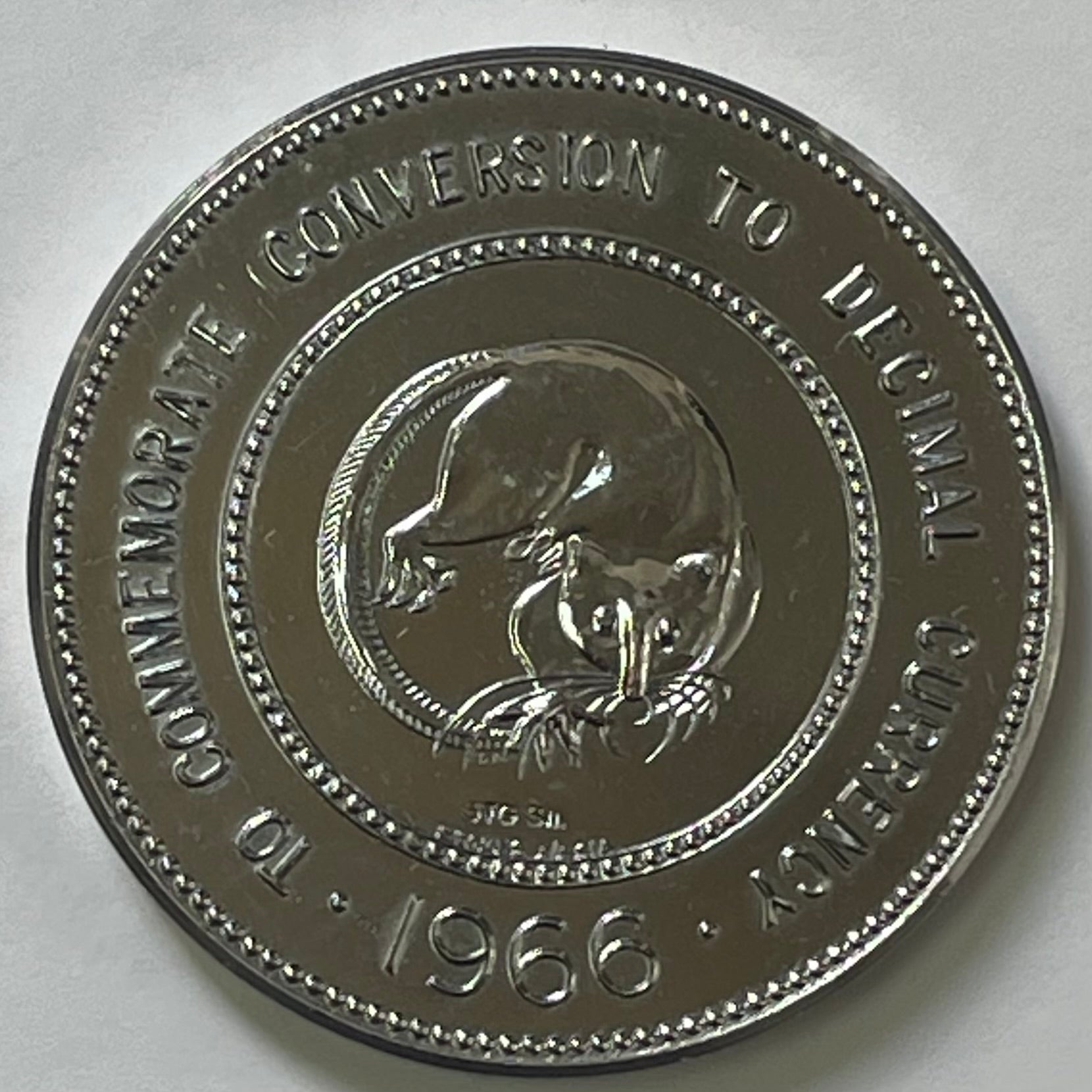 Australia 1966 Decimal Currency Changeover Bendigo Coin Club Silver Medallion