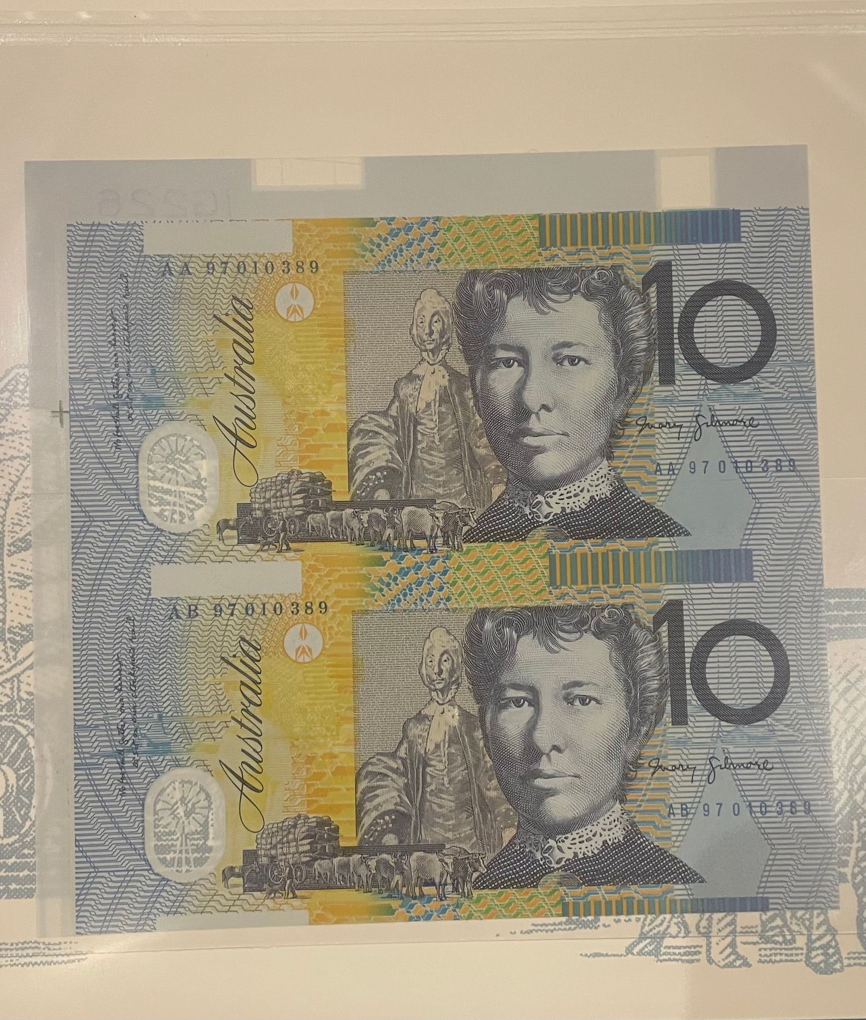 Australia 1997 Melbourne Show $10 Polymer Evans/Macfarlane Uncut Vertical Pair Banknote Folder
