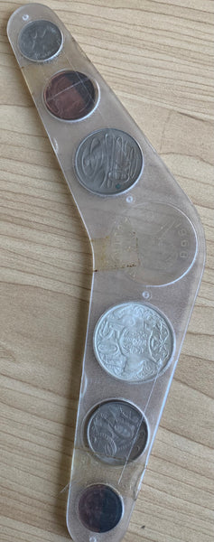 Australia 1966 Decimal uncirculated Coin set in Boomerang case including silver 50c