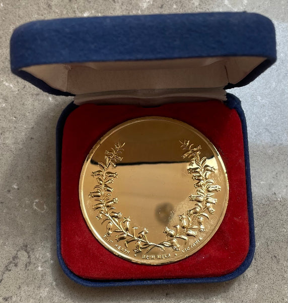 Australia 1984 - 5 Victoria 150 Years Growing Together Medallion