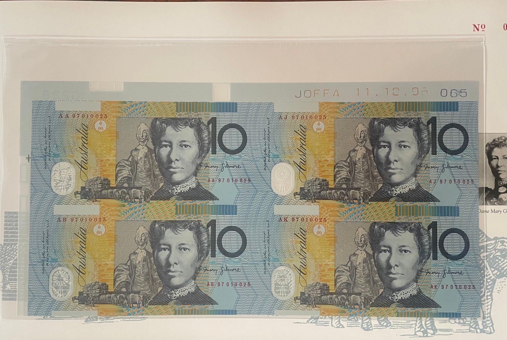 Australia 1997 $10 Polymer Evans/Macfarlane Uncut Block of 4 Red Serial Number Banknote Folder