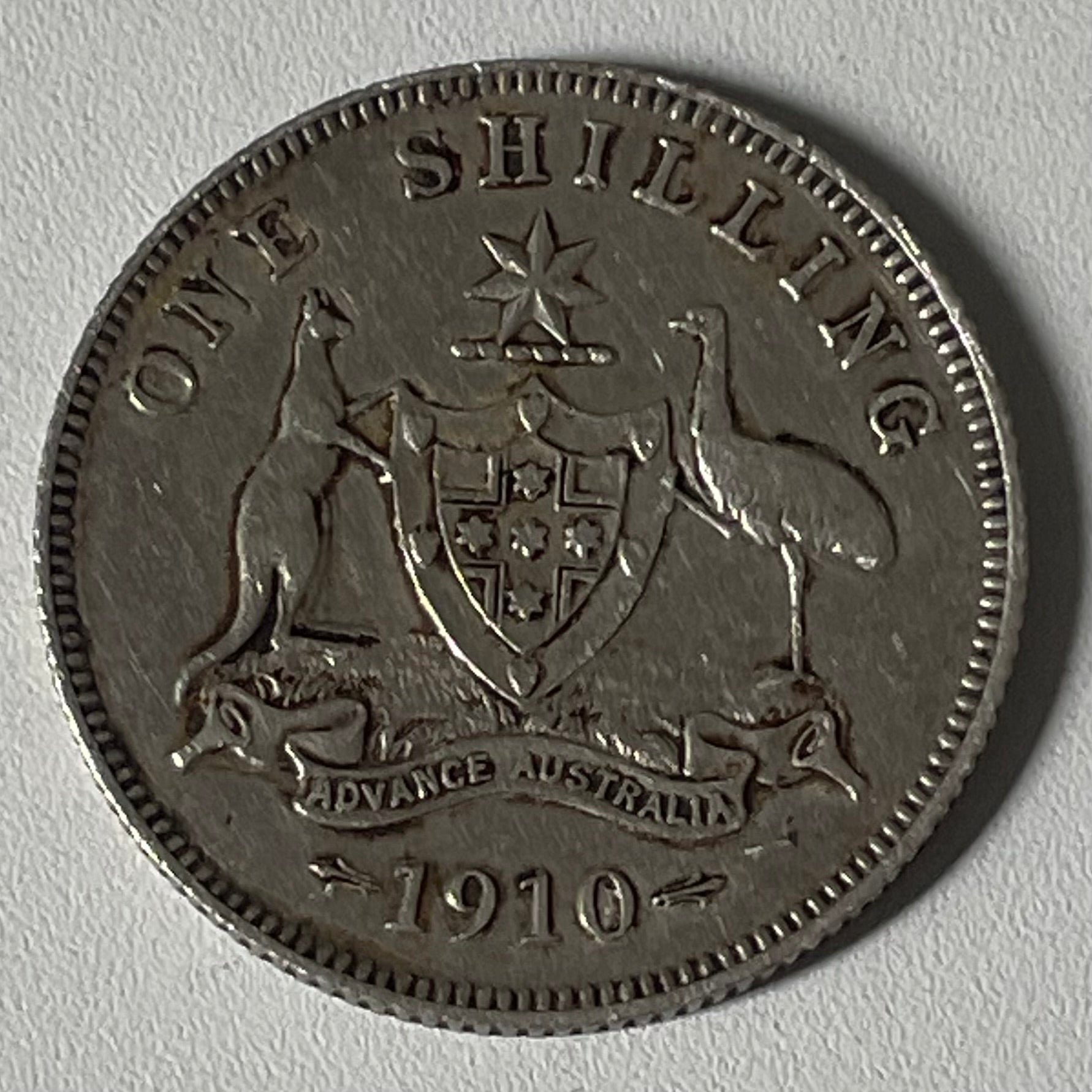 Australia 1910 1/- One Shilling Silver Coin Very Fine Condition