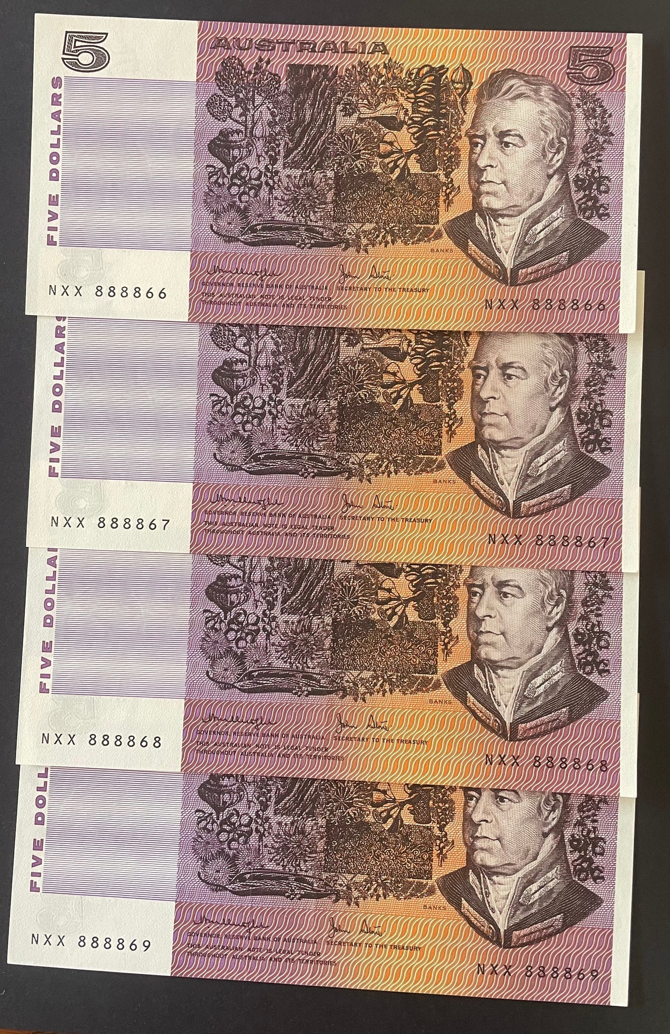 Australia $5 Knight/Stone Banknote Uncirculated Run of 4. R207