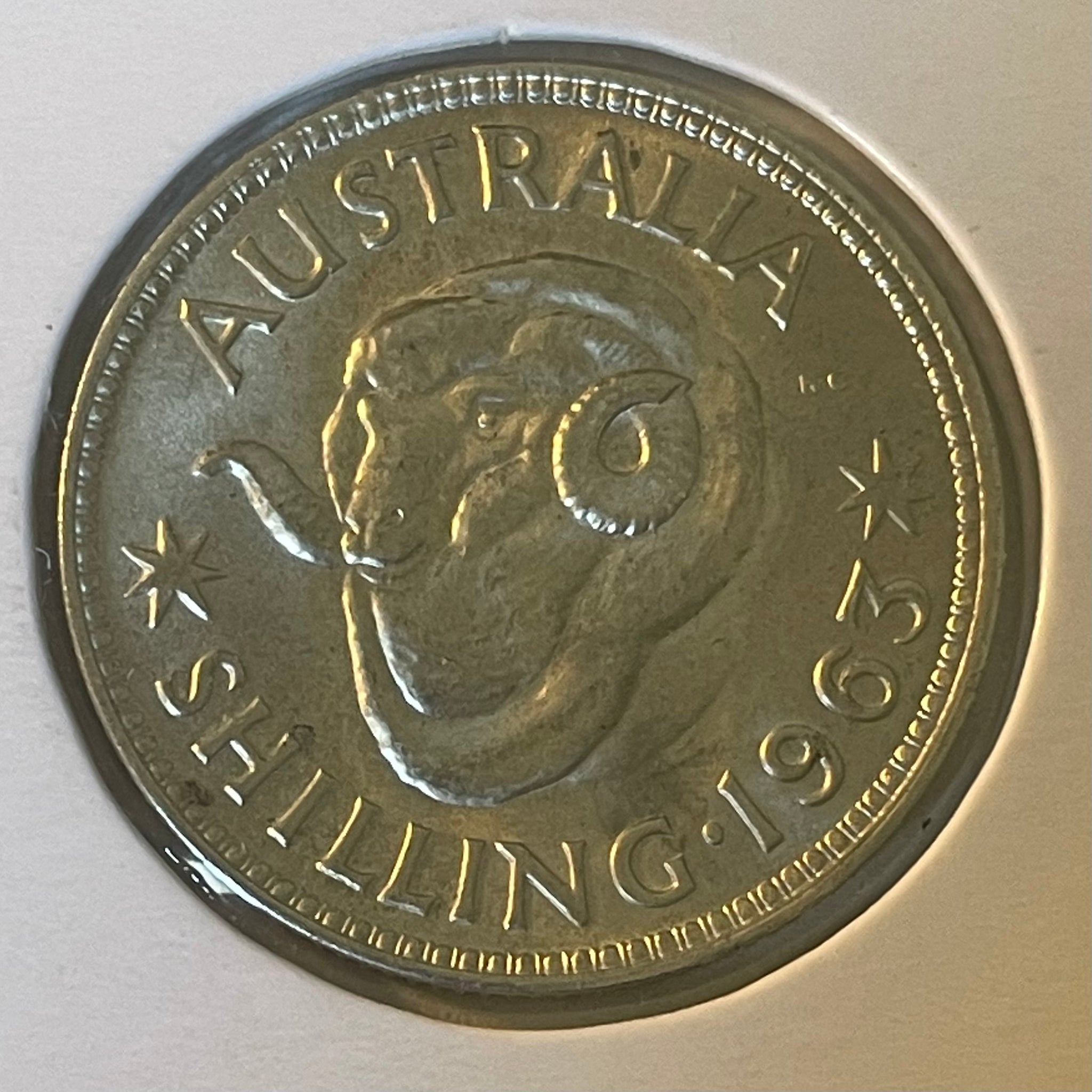 Australia 1963  1/- One Shilling silver coin Uncirculated