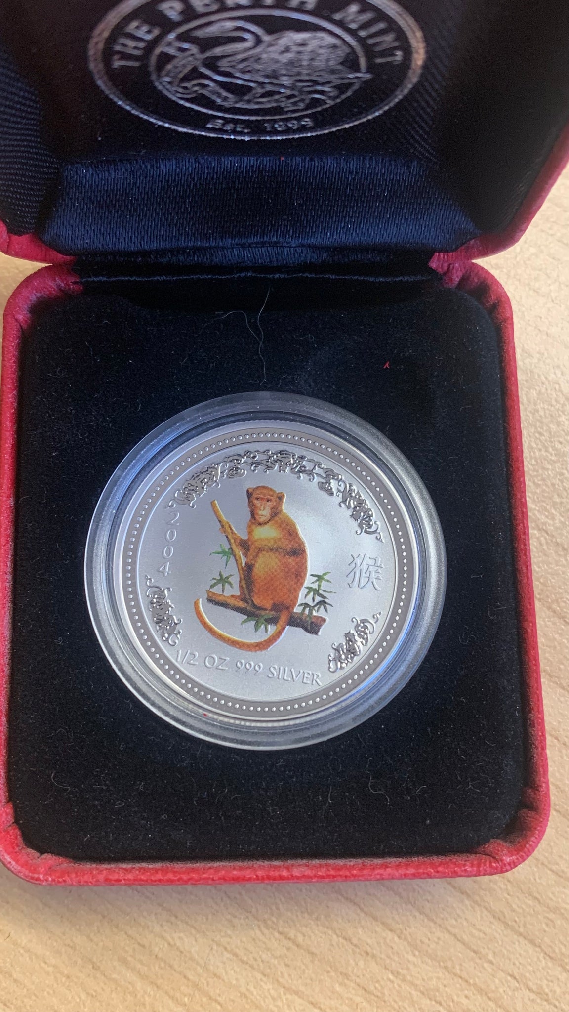 Australia 2004 $1 Year Of The Monkey coloured Silver 1/2 ounce Coin