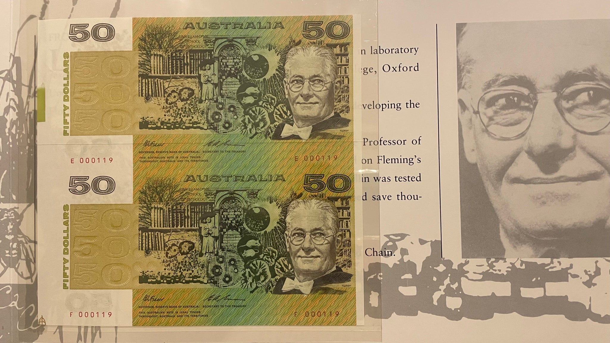 Australia 1994 $50 Paper Uncut Vertical Pair Banknotes Red Serial Number In Folder