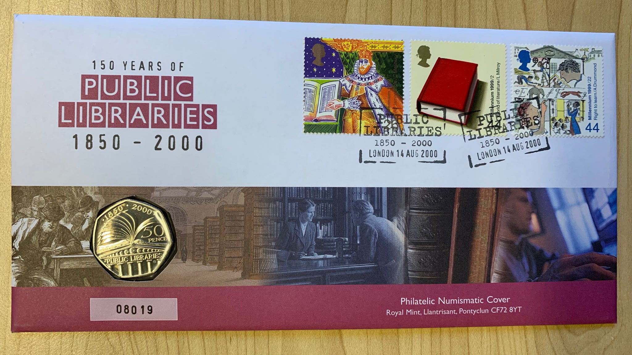 GB Great Britain 2000 50p Public Libraries Coin PNC