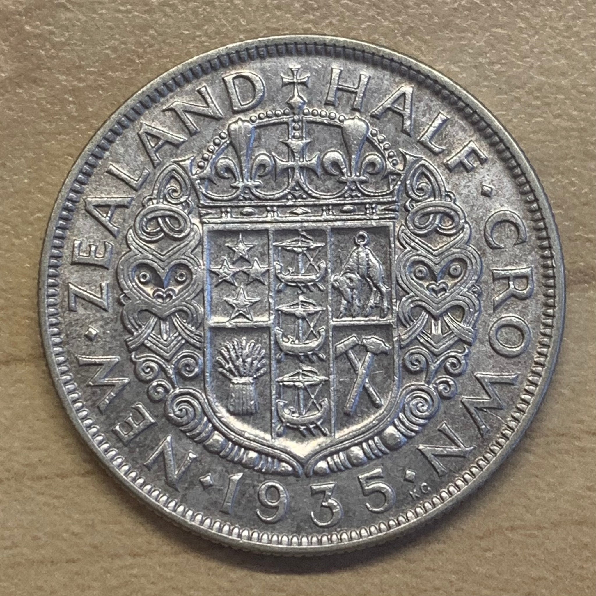 New Zealand 1935 Silver Half Crown Extremely Fine Condition