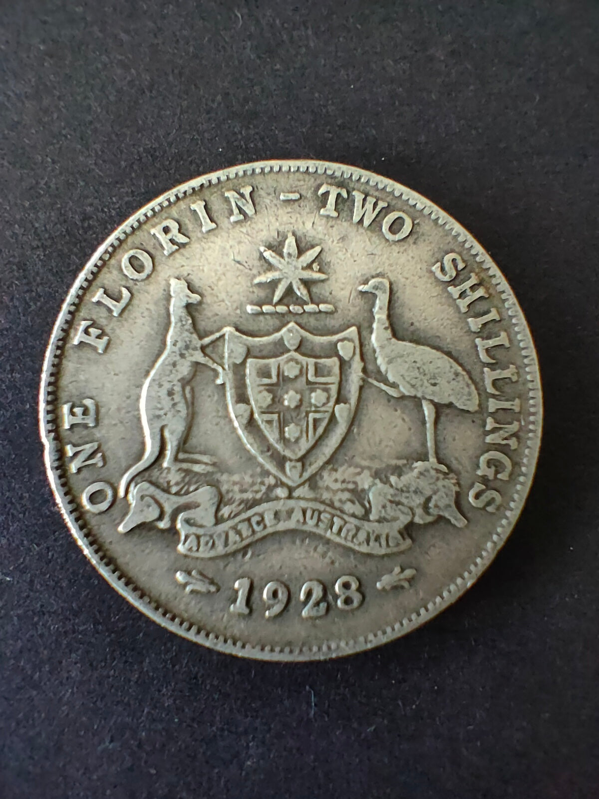 Australia 1928  2/- Florin Silver Coin Fine Condition