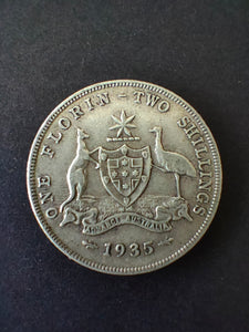 Australia 1935  2/- Florin Silver Coin Fine Condition