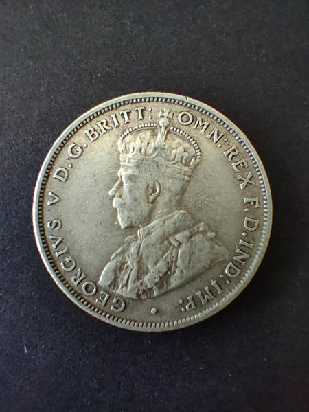 Australia 1935  2/- Florin Silver Coin Fine Condition