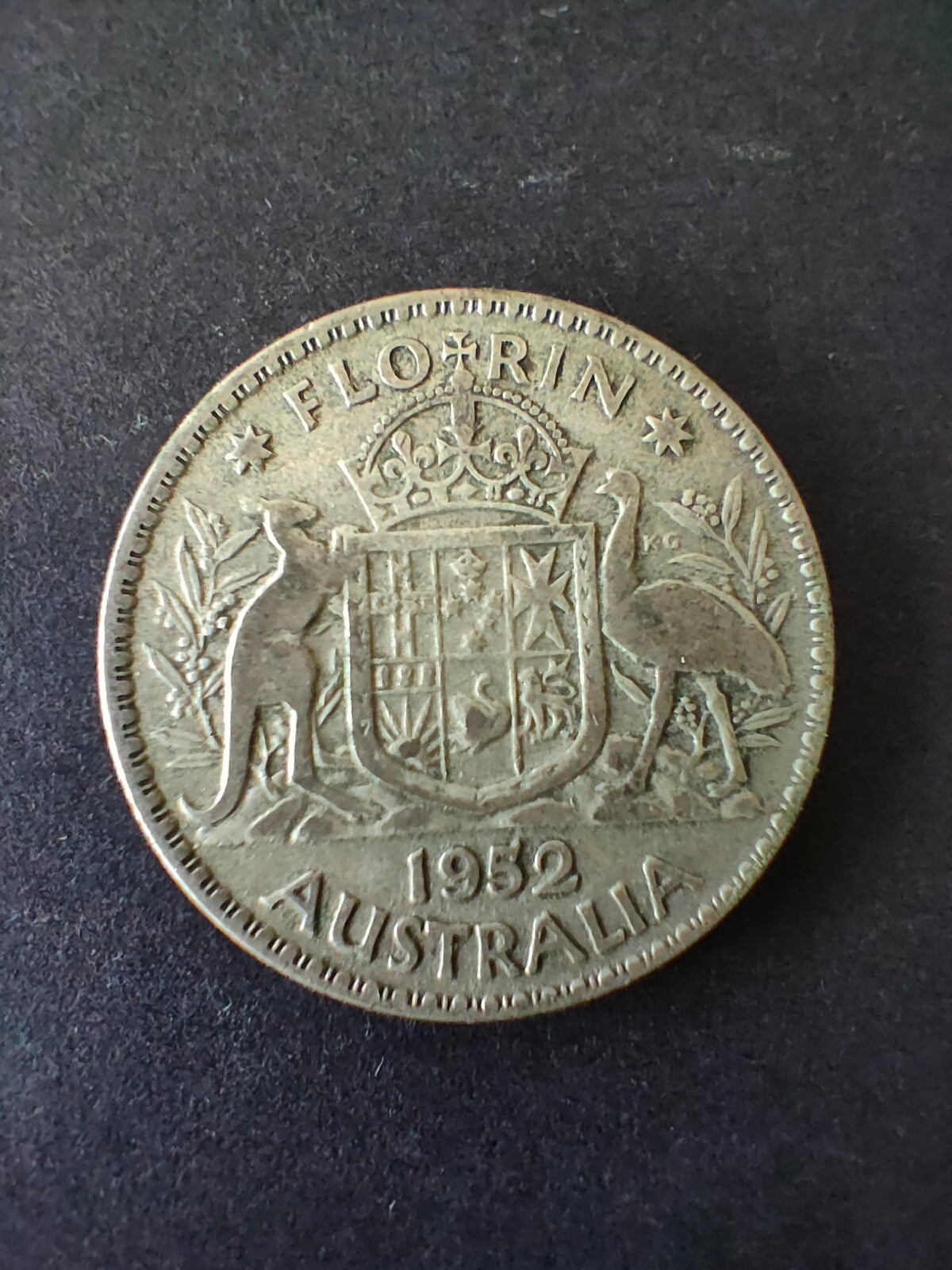 Australia 1952 2/- Florin Silver Coin Fine Condition