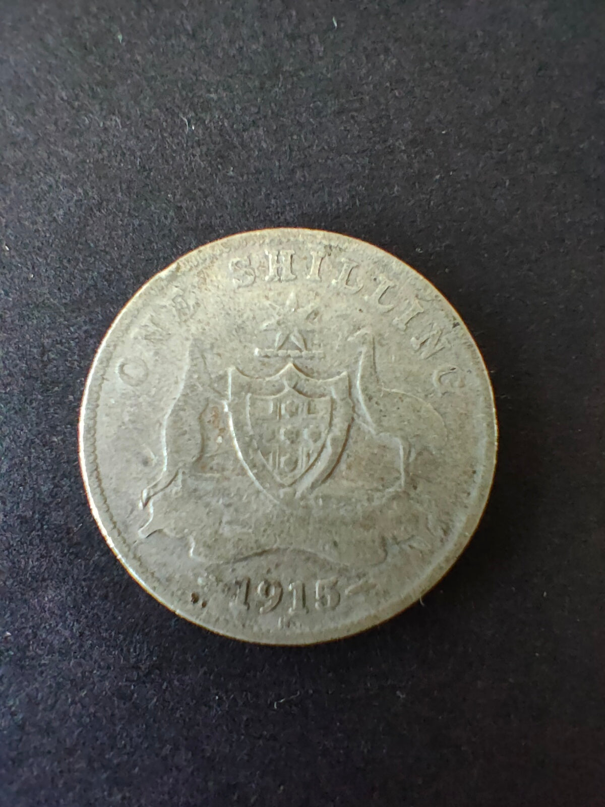 Australia 1915H 1/- One Shilling silver coin Very Good Condition.  Minted in Birmingham
