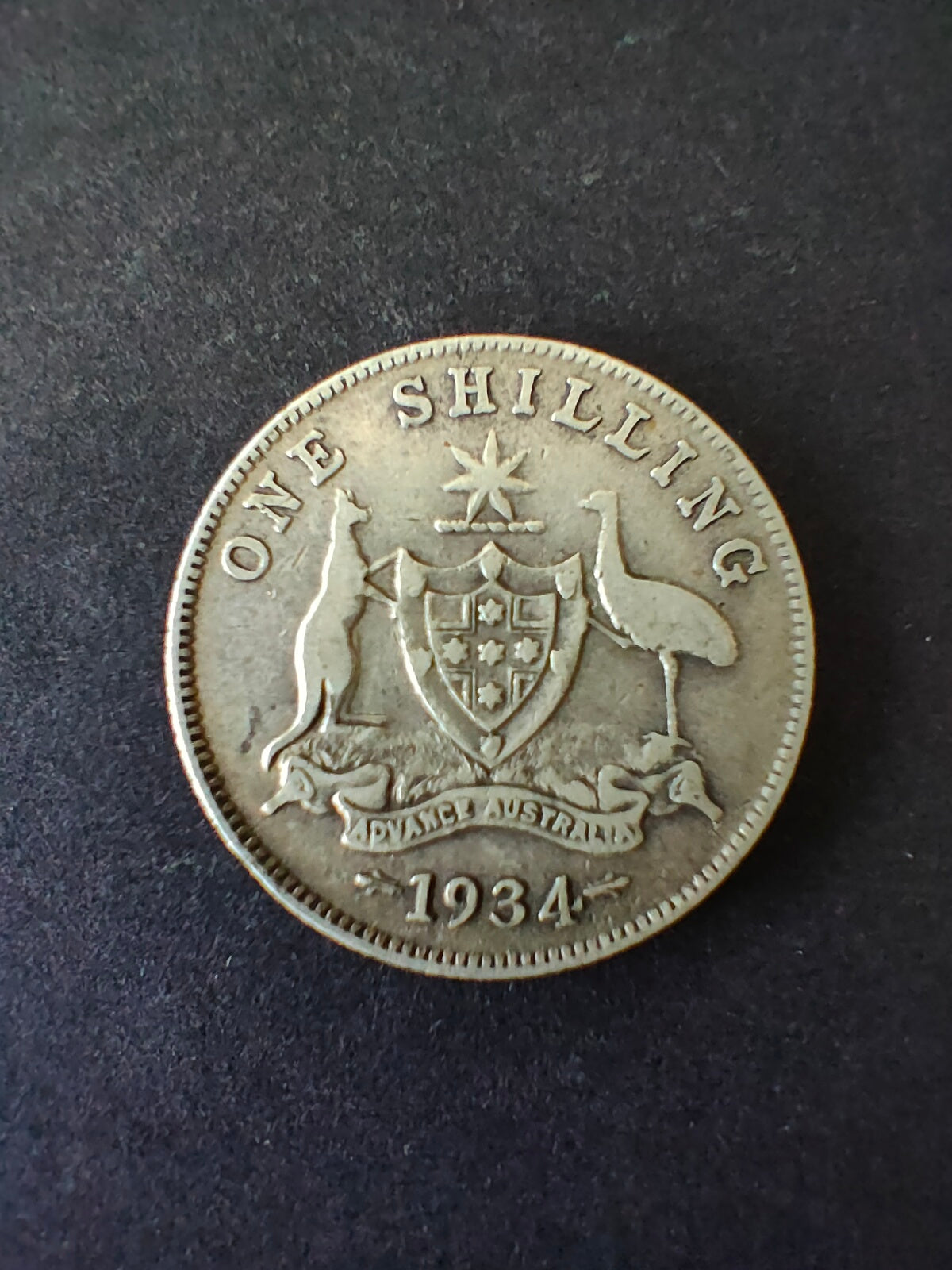 Australia 1934 1/- One Shilling silver coin Fine Condition