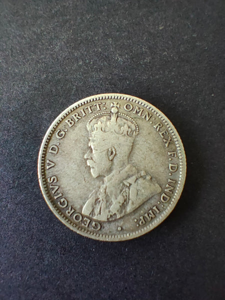 Australia 1934 1/- One Shilling silver coin Fine Condition