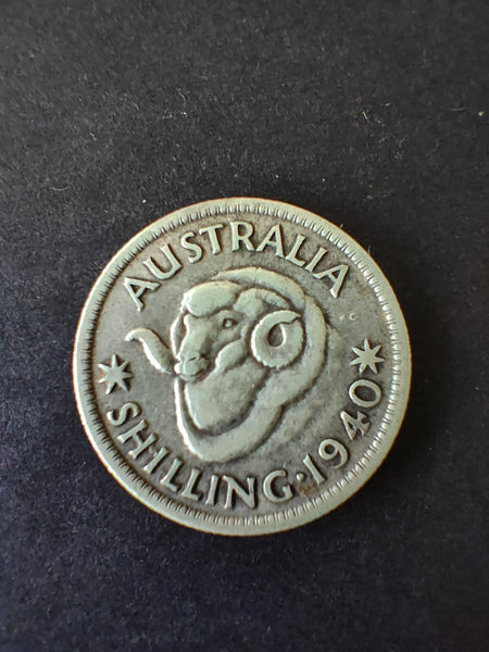 Australia 1940 1/- One Shilling silver coin Fine Condition