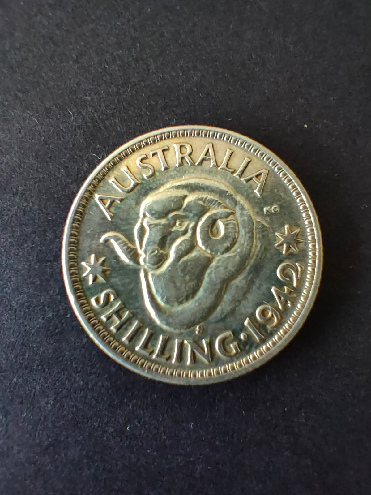 Australia 1942S San Francisco mintmark 1/- One Shilling silver coin Very Fine Condition