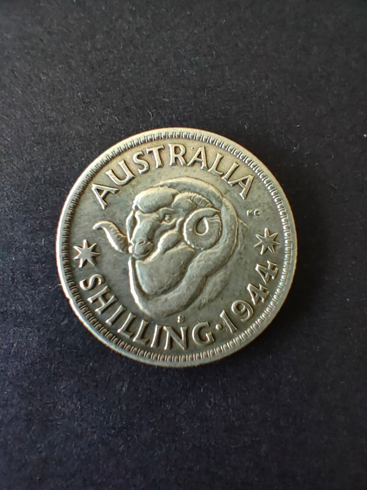 Australia 1944S San Francisco mintmark 1/- One Shilling silver coin Very Fine Condition