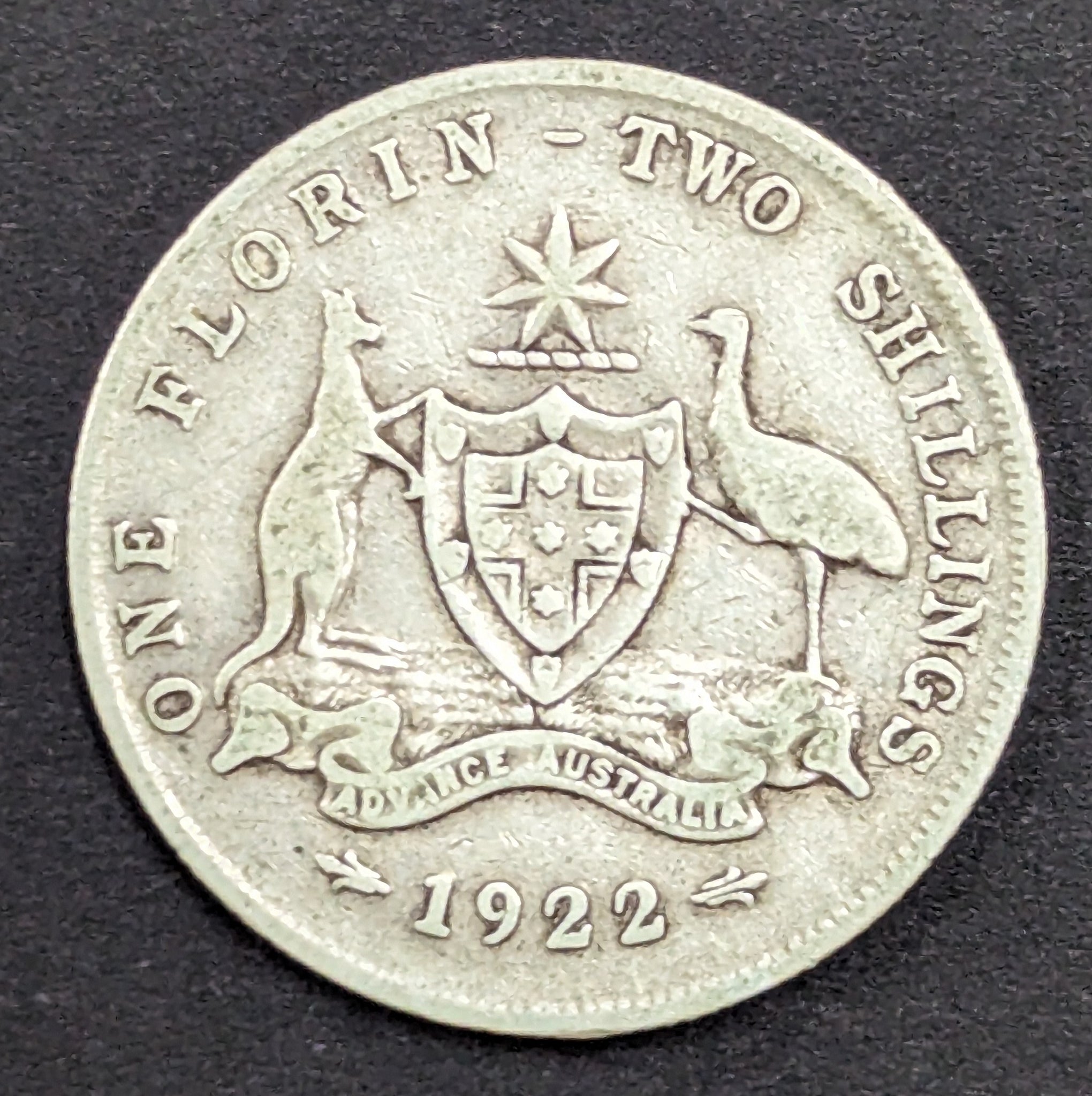 Australia 1922 2/- Florin Silver Coin Fine Condition