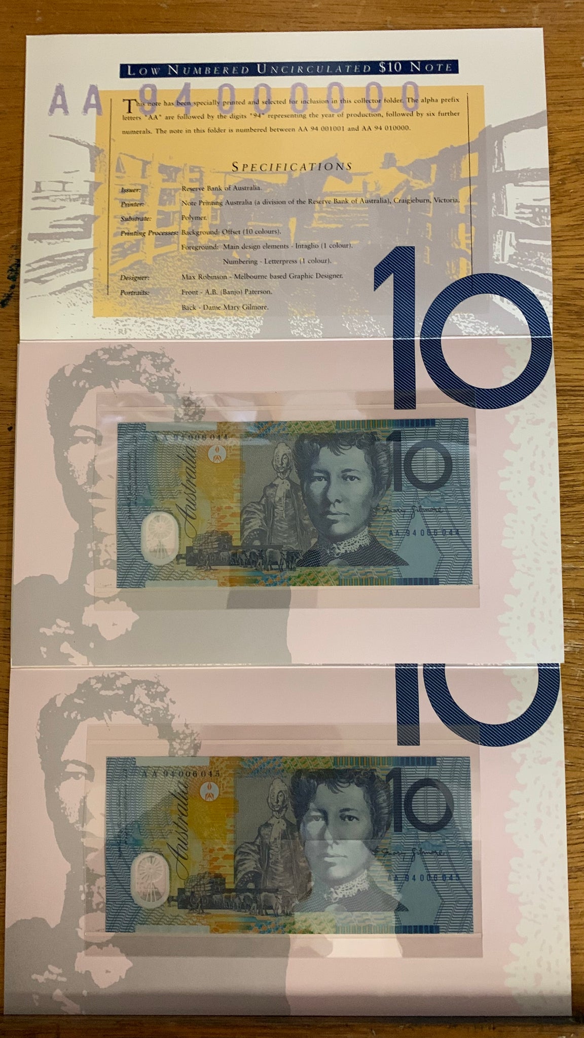 Australia 1994 $10 Deluxe Banknote Folders Consecutive pair
