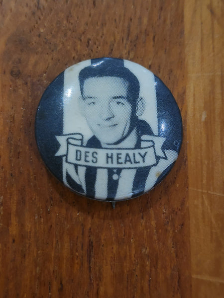 1950s Argus Football Badge - Collingwood Des Healy