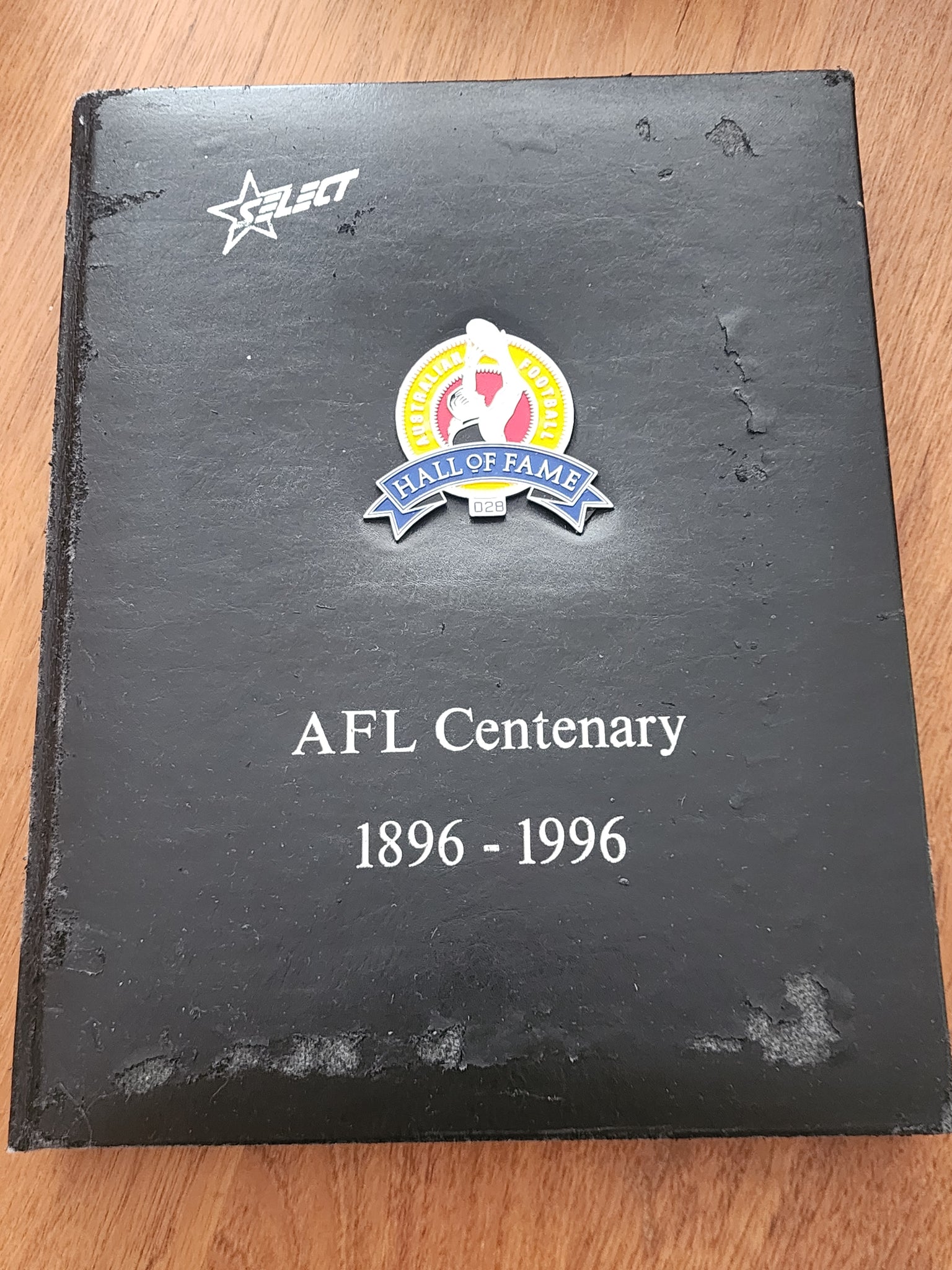 1996 AFL Hall Of Fame Platinum Set Inc Triple Brownlow Signature card (Dick Reynolds, Ian Stewart, Bob Skilton)