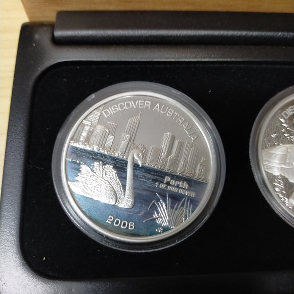 Australia 2006 Perth Mint $1 Discover Australia set of 5 x 1oz .999 Coloured Silver Coins In A beautiful Set