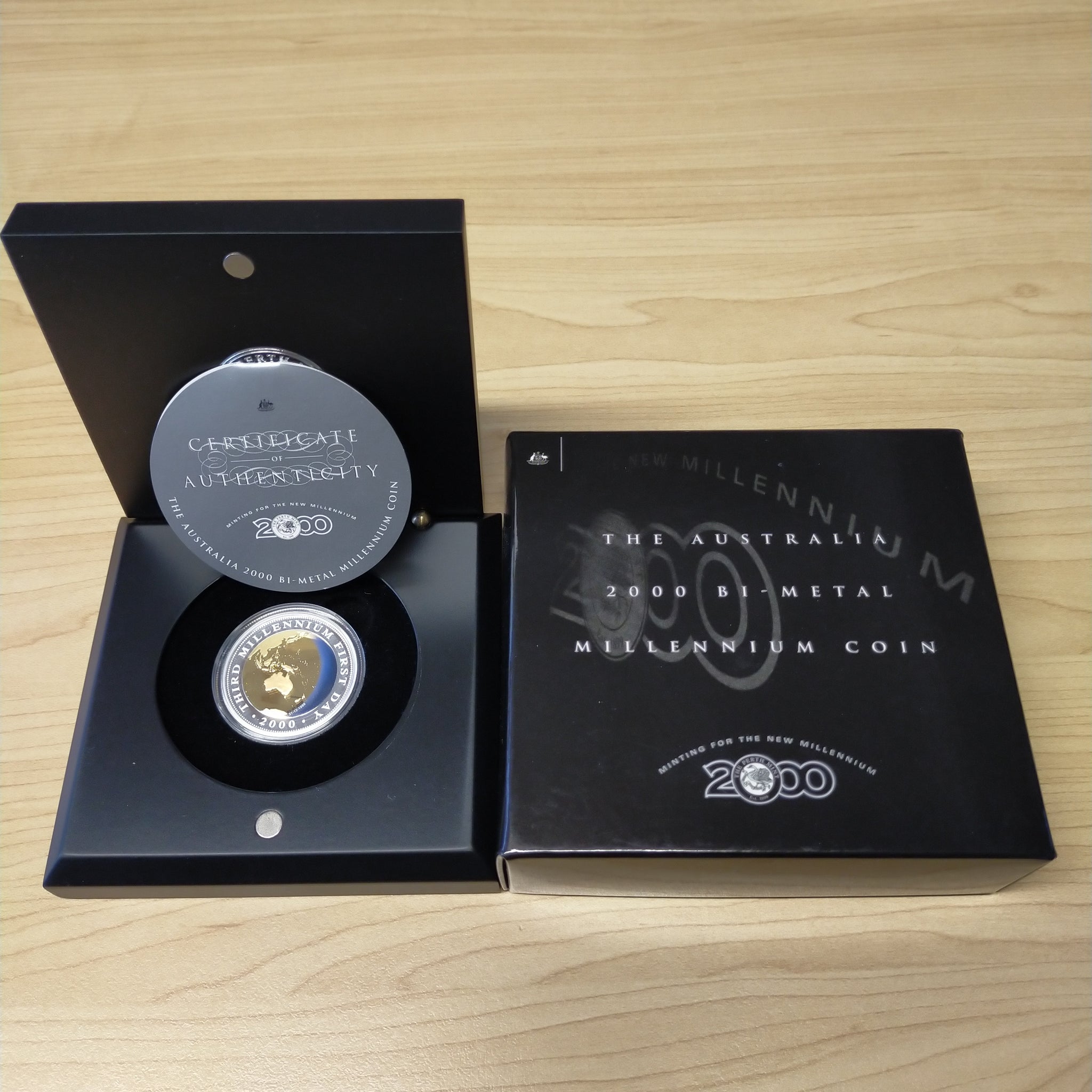 Australia 2000 Perth Mint The Australia Bi-Metal Millennium Gold and Silver Coin