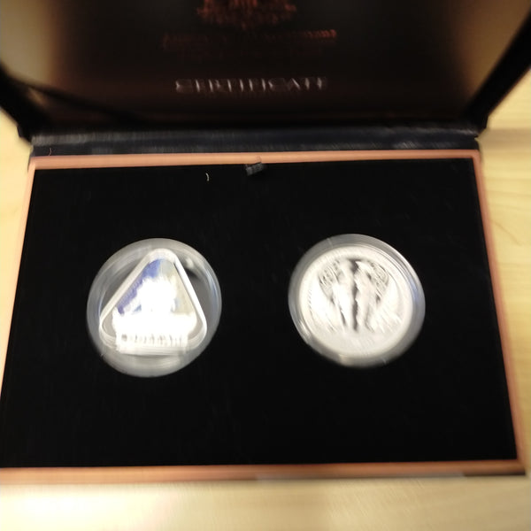 Australia New Zealand 2015 $5 Triangular Royal Australian Mint 50c NZ Post ANZAC Centenary Two Coin Silver Set - Only 1915 Issued By Ballot