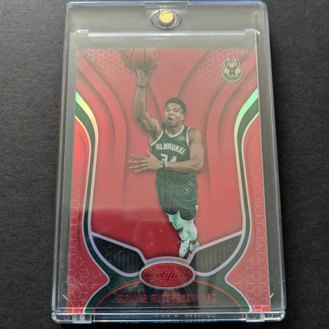 2019-20 Panini Giannis Antetokounmpo