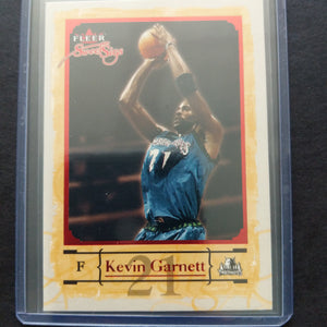 2004-05 NBA Fleer Sweet Sigs Kevin Garnett Basketball Card