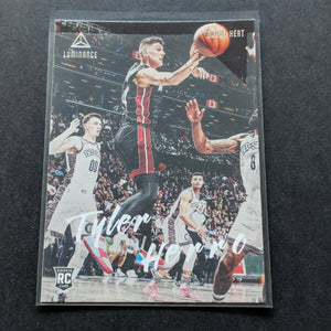 2019-20 Panini Chronicles Luminance Tyler Herro