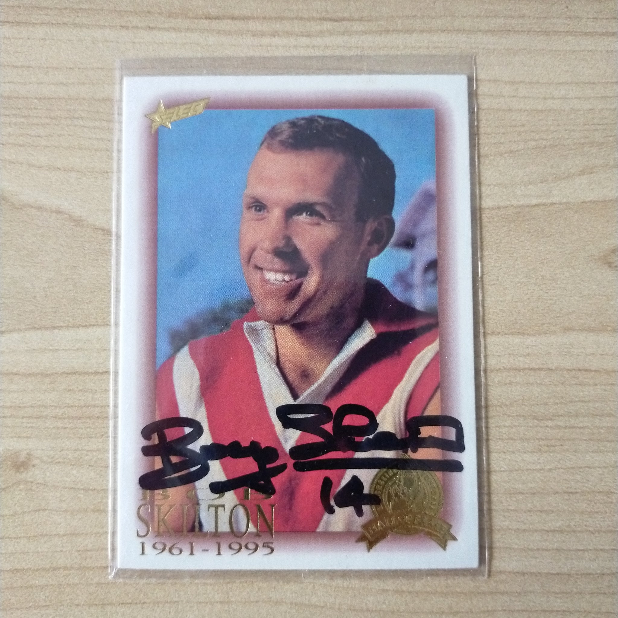 Select Hall of Fame Bob Skilton South Melbourne Hand Signed Card