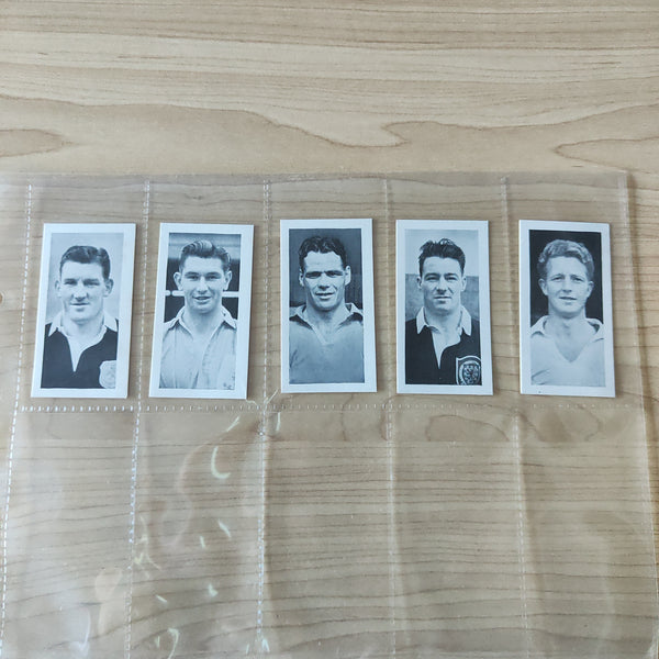 Soccer 1956 Mitcham Foods Footballers Cigarette Cards Complete Set of 25