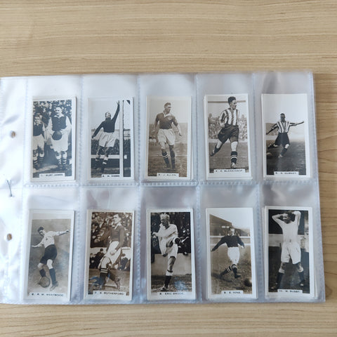 Soccer 1934 Pattreiouex Footballers in Action. Set of 78 Photo Cigarette Cards