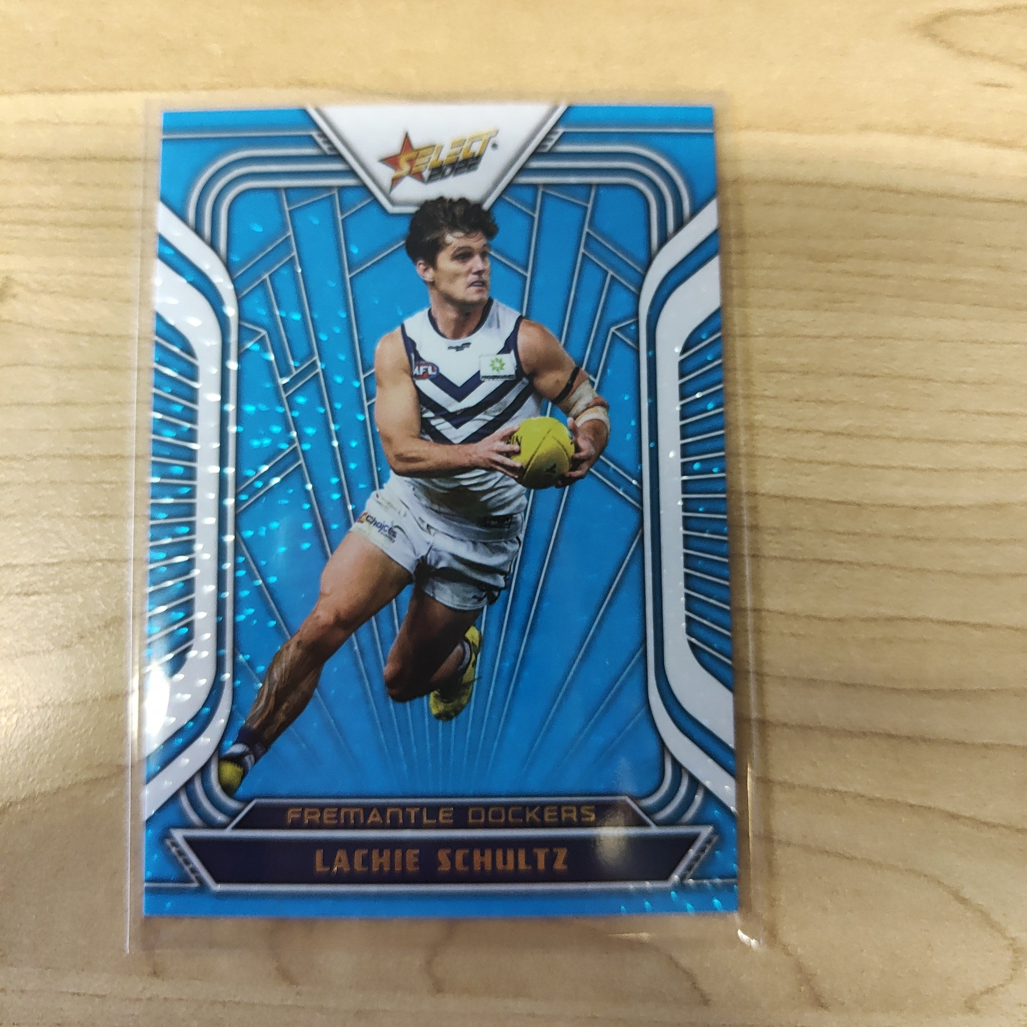 2022 AFL Footy Stars Fractured Arctic Blue Lachie Schultz Fremantle 155/190