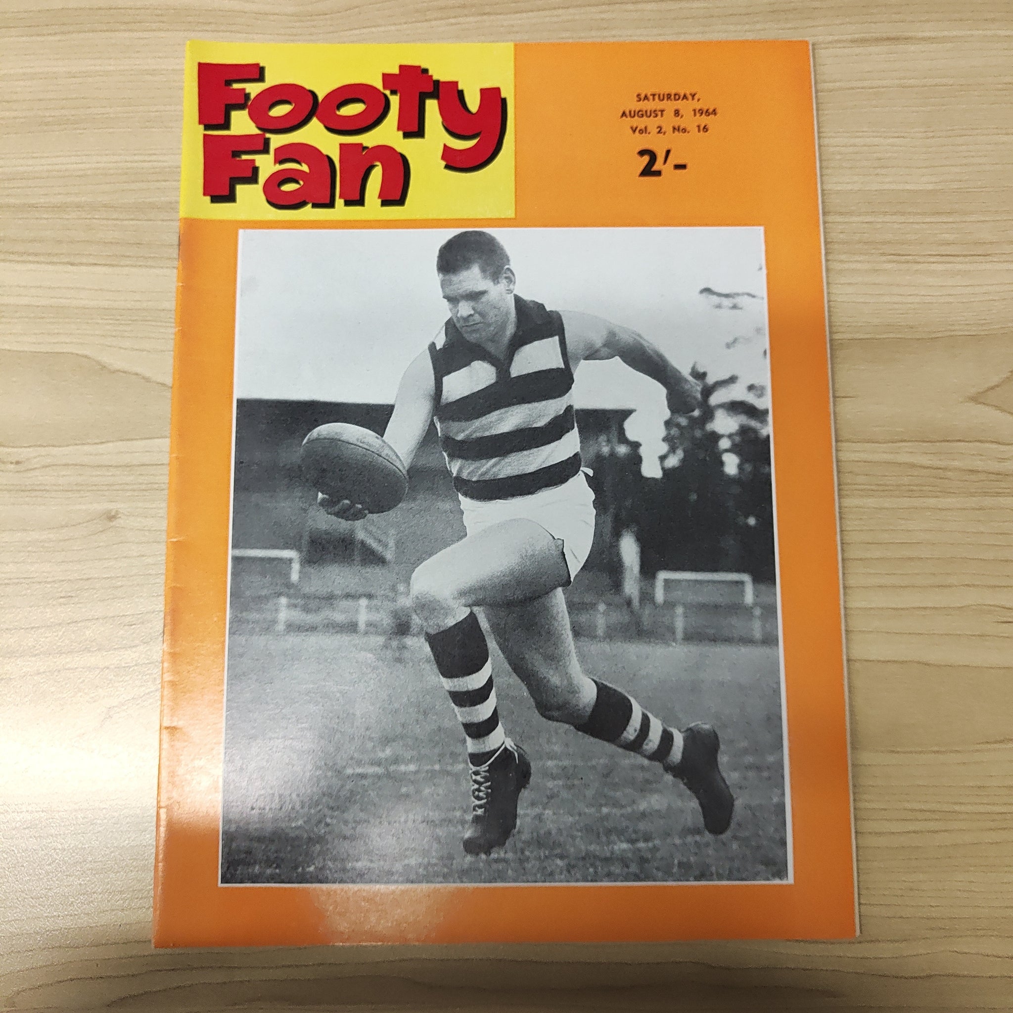 Footy Fan August 8 1964 Vol. 2, No.18 Football Magazine
