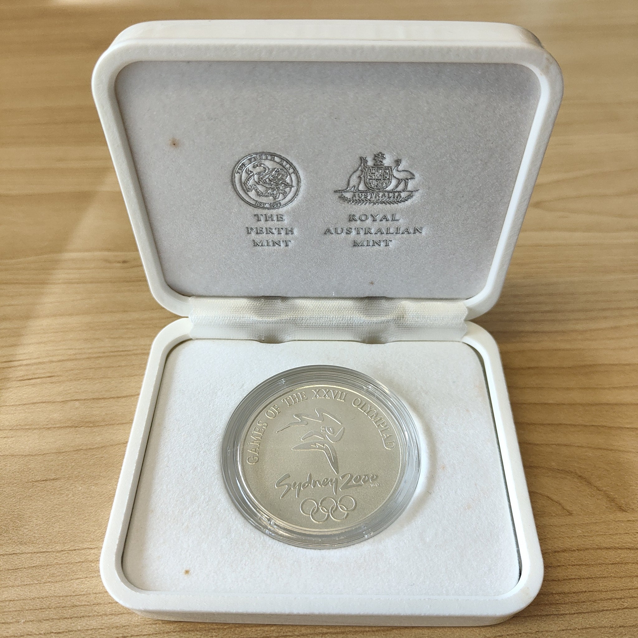 Australia 2000 Royal Australian Mint Perth Mint Sydney Olympics Subscriber Medallion