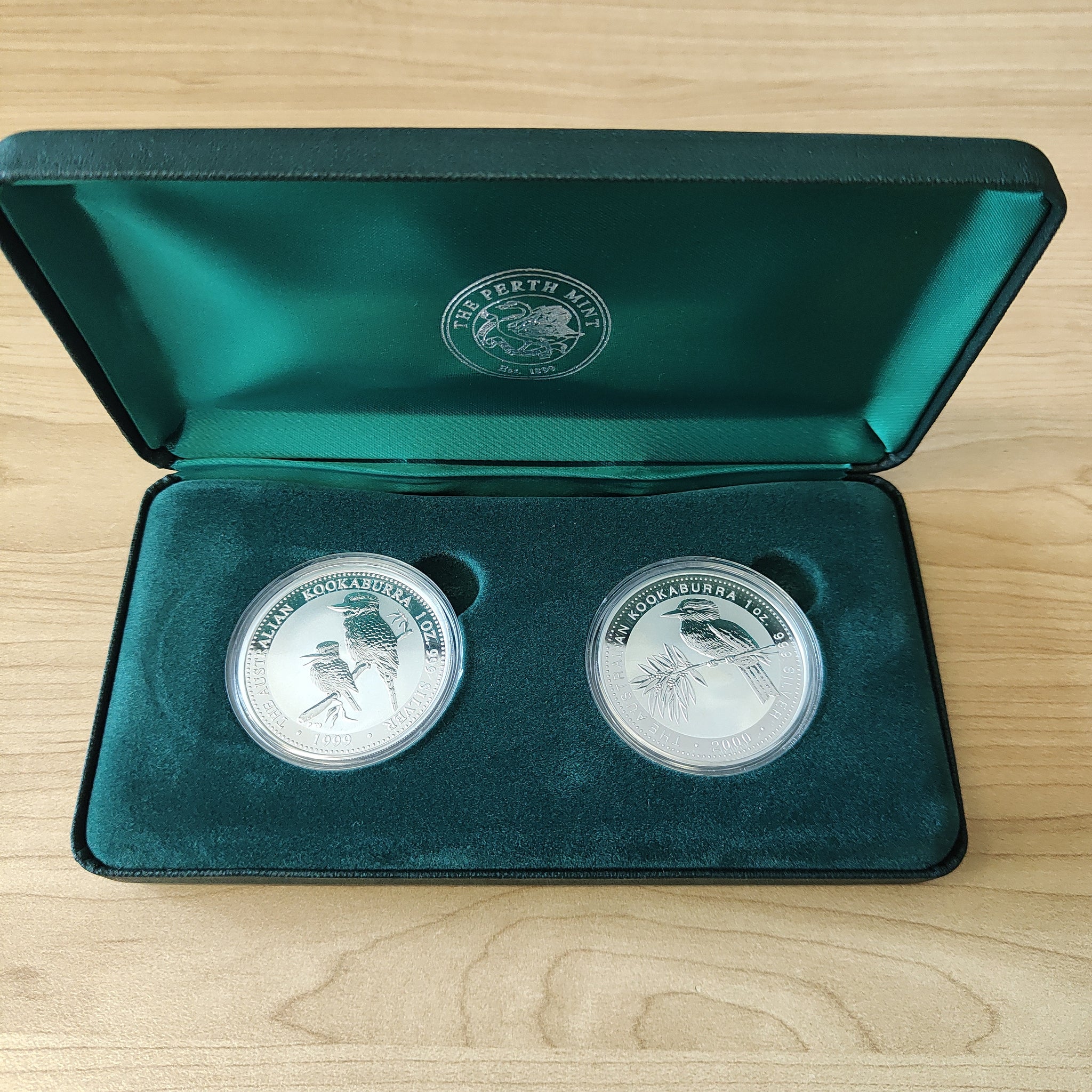 Australia 1999 + 2000 Perth Mint $1 The Australian Kookaburra 2 x