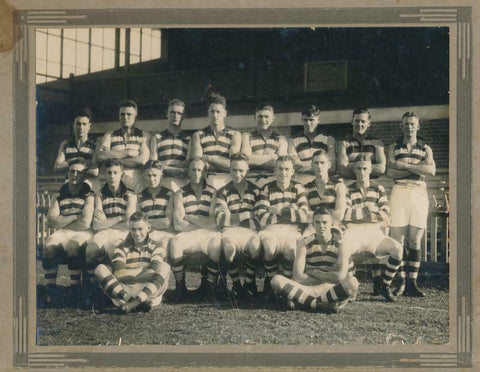 VFL 1930 Geelong Football Club Reserves Team Photo Round 4 vs Collingwood at Corio