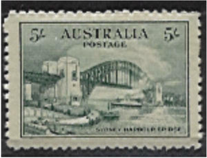 Australia SG 143 5/- Five Shilling Sydney Harbour Bridge MLH Stamp