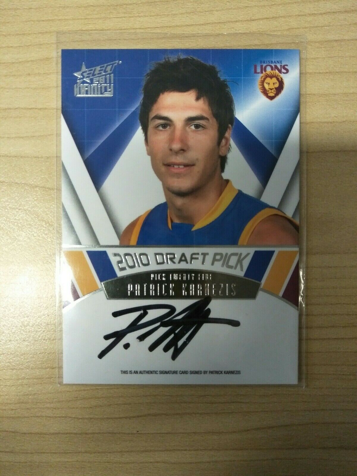 2011 Select Infinity Draft Pick Signature Card Patrick Karnezis No. 21/275