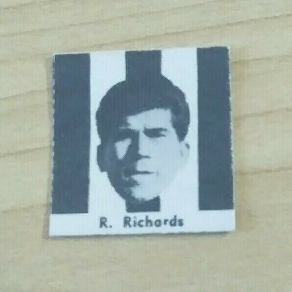 VFL 1956 Argus Newspaper Fireside Footballers Collingwood R Richards Football Card