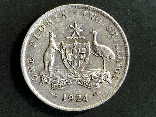Australia 1924 2/- Florin Two Shillings Silver Coin with Die Crack VF