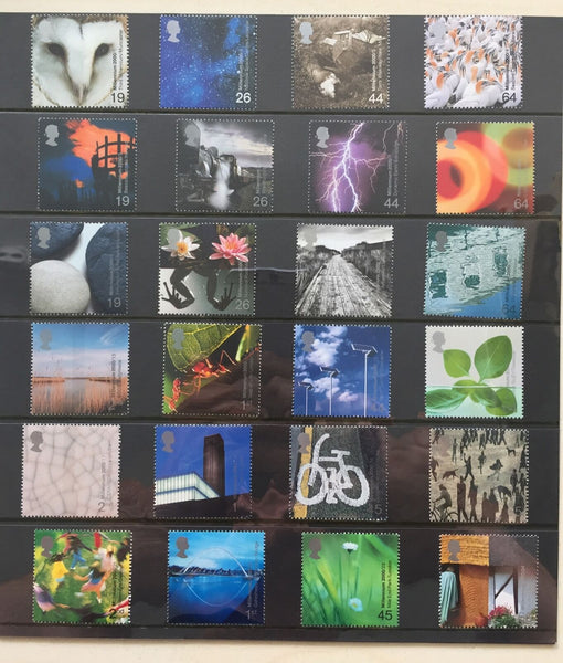 GB Great Britain 2000 Royal Mail Stamp Year Album Volume 17 Includes Years Issues.